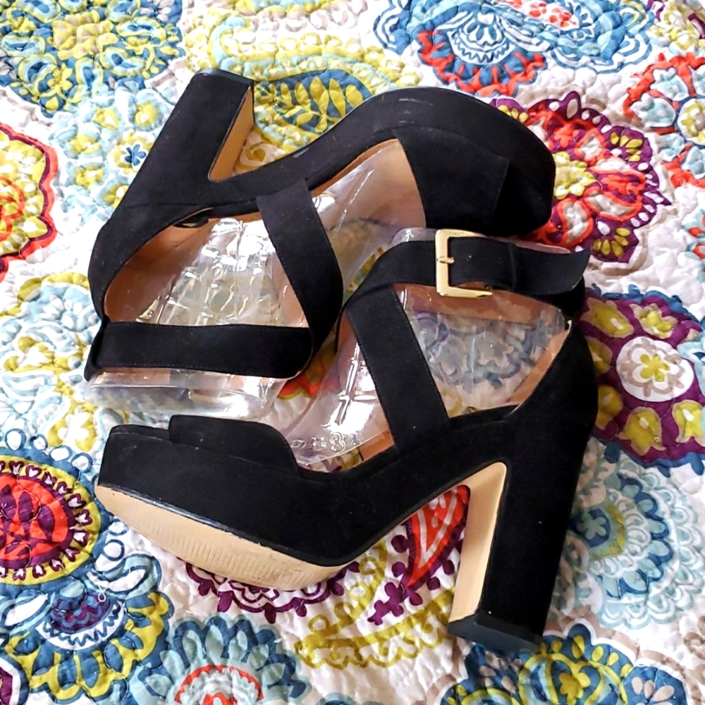 Platform heels - Picture 3 of 8